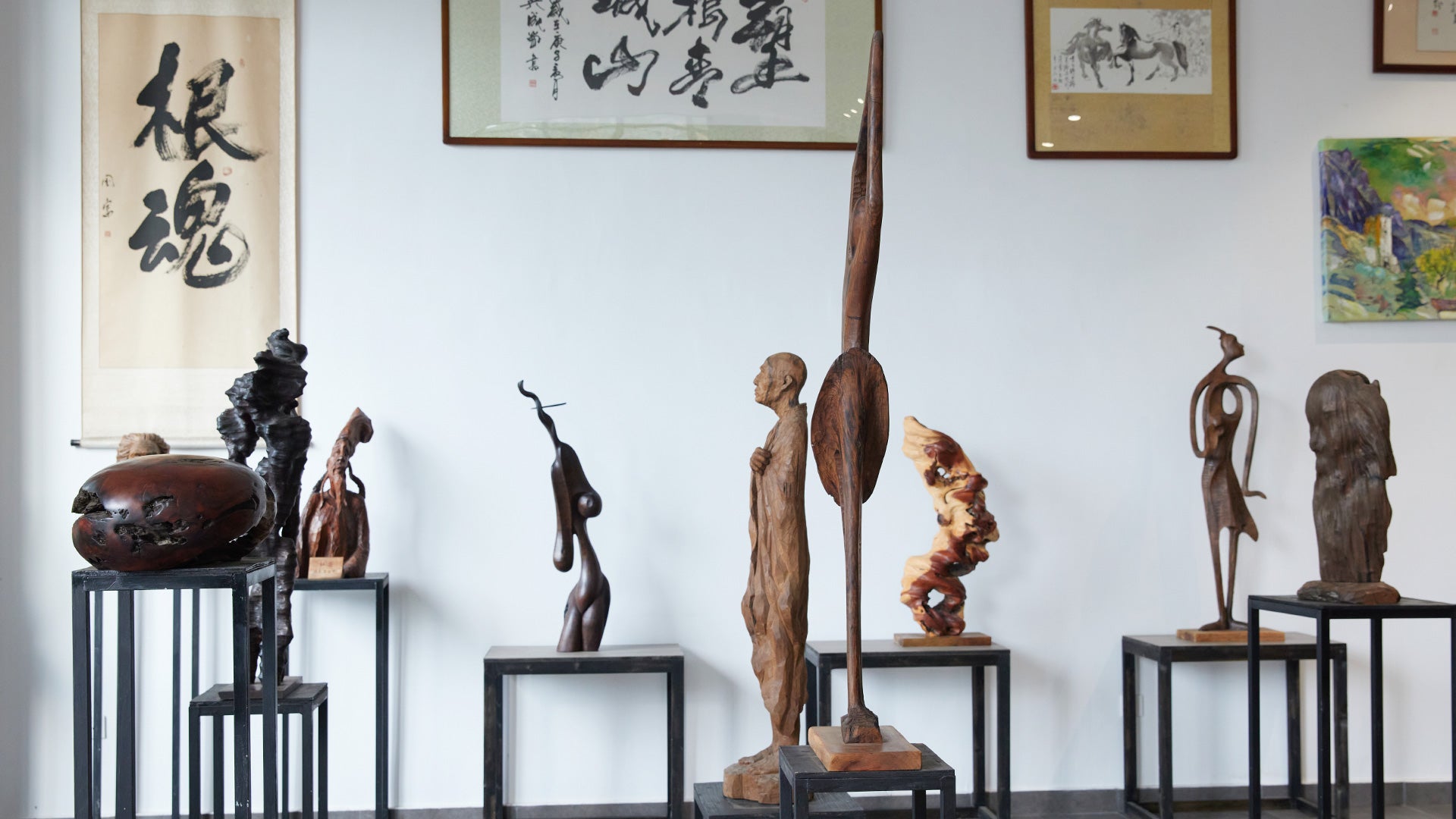 "Woodcarving Art: AdoreWood takes you to appreciate the charm and soul of handmade customization"